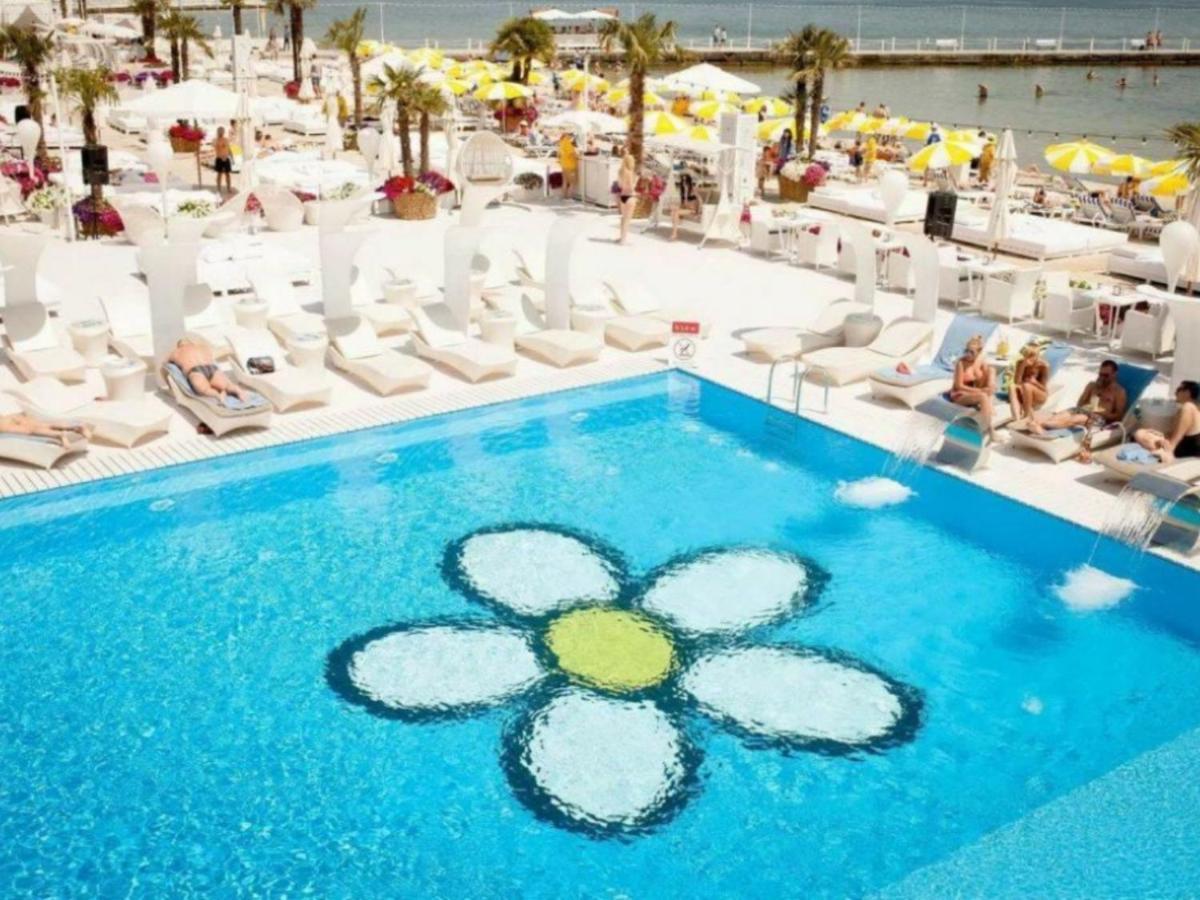 Arcadia Vip-Apartments In Golfstream โอเดสซา ภายนอก รูปภาพ